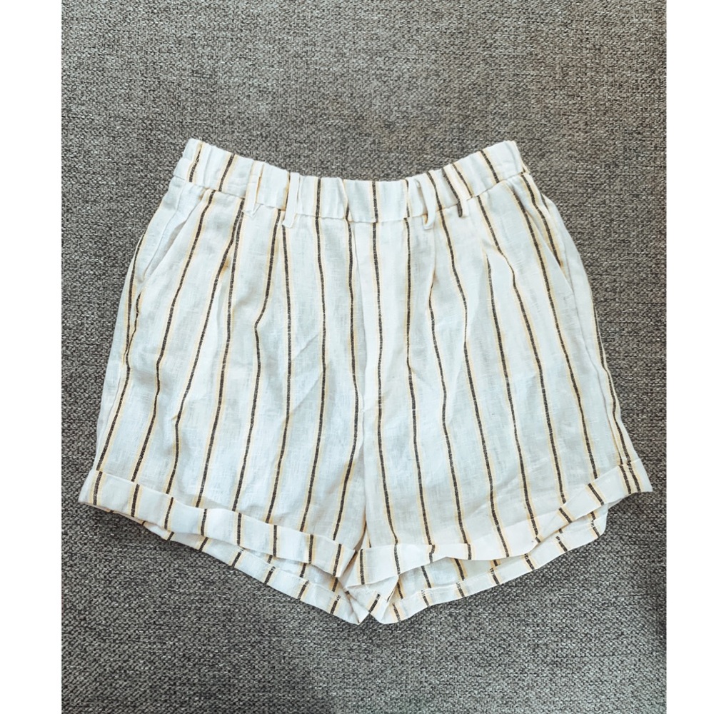 LINEN SHORTS